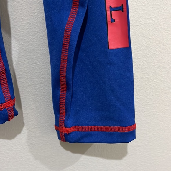 NFL NY Giants Football Long Sleeve Shirt Size Large 14/16 - Picture 2 of 6